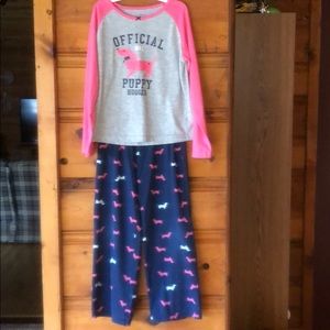 Carter’s pajama set